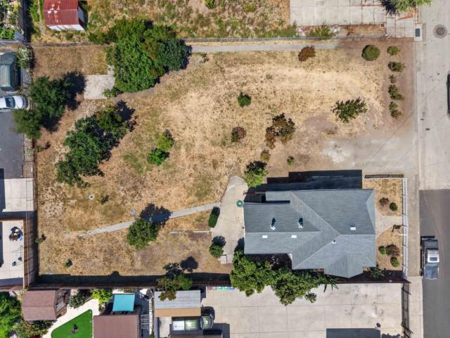 Land for sale in Hayward, California