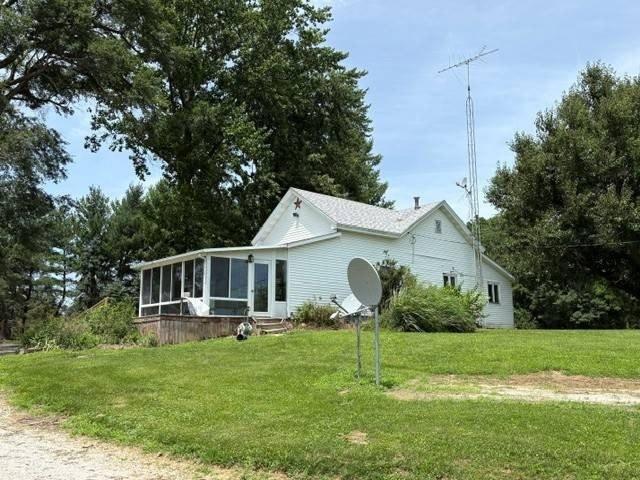 House for sale in Virginia, Illinois