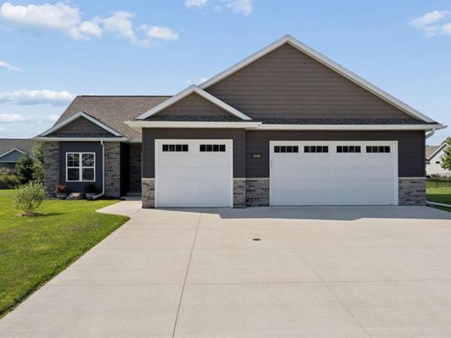 House for sale in Neenah, Winnebago County