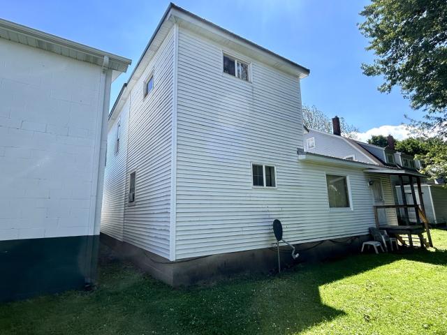 House for sale in Lake City, Pennsylvania