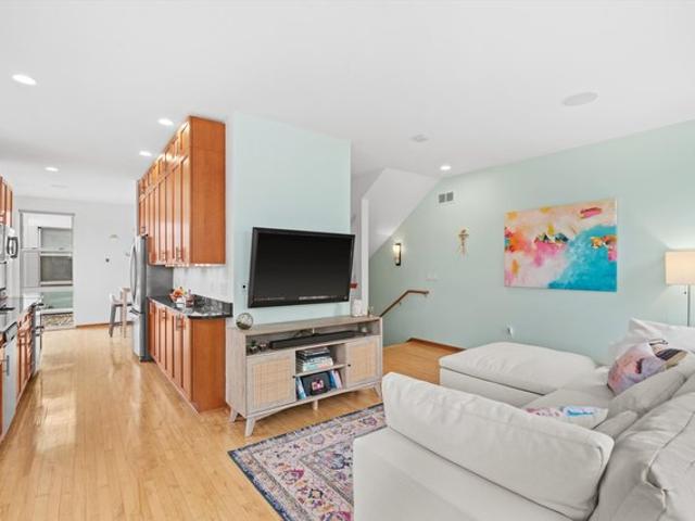 Condo for rent in Milwaukee, Wisconsin