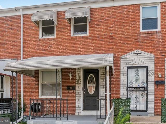 Townhouse for sale in Middle River, Maryland
