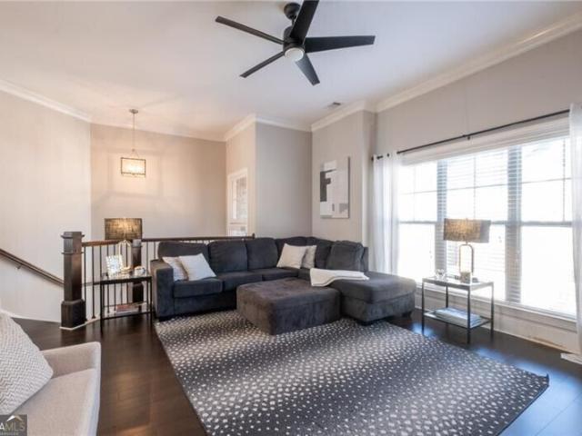 Townhouse for sale in Stone Creek at Brookhaven Apartments, Brookhaven