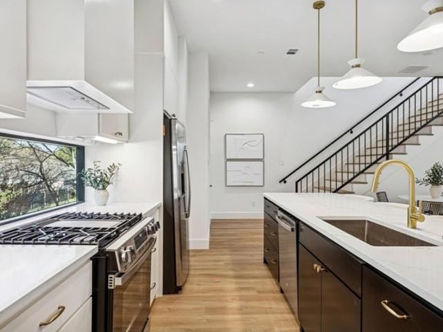 Condo for sale in Dallas, Texas