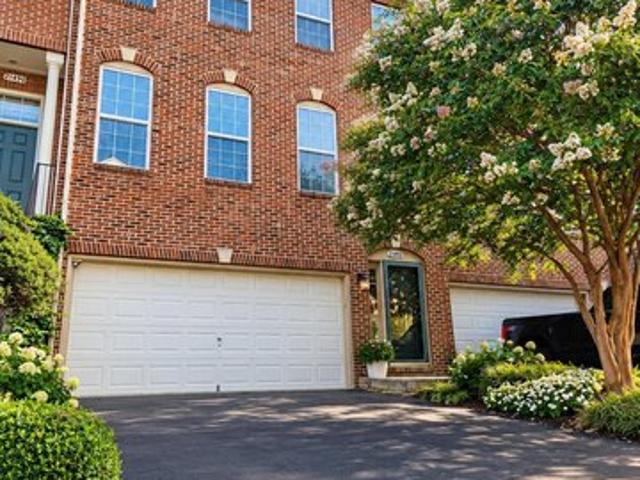 Townhouse for sale in Westerley, Sterling