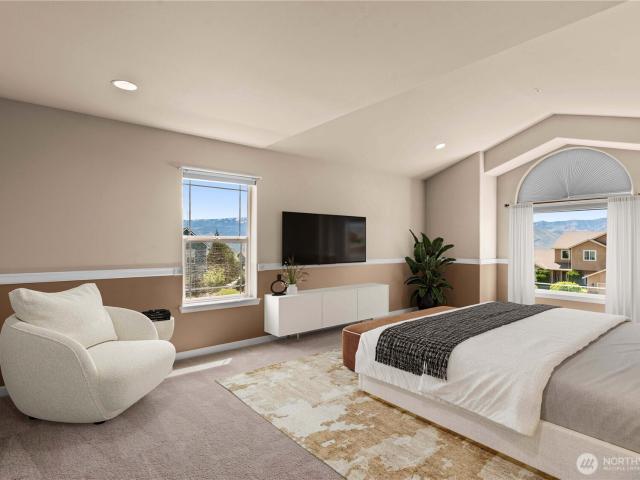 House for sale in East Wenatchee