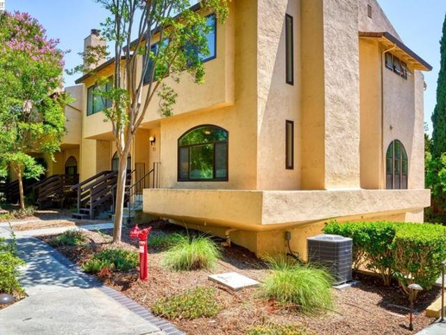 Condo for sale in Mountain View, California
