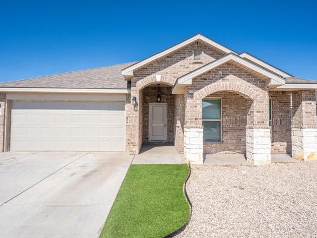 House for sale in Willow Bend Villas, Lubbock