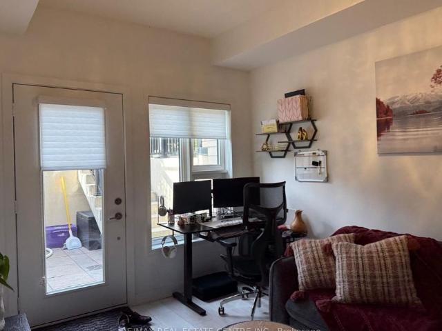 House for rent in Burlington, Golden Horseshoe
