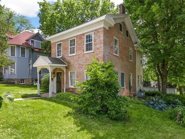 House for sale in Linn, Iowa