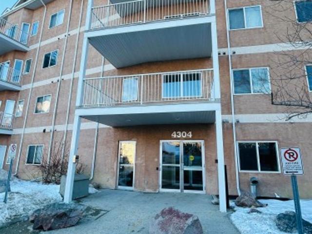 Condo for sale in Wedgewood, Alberta