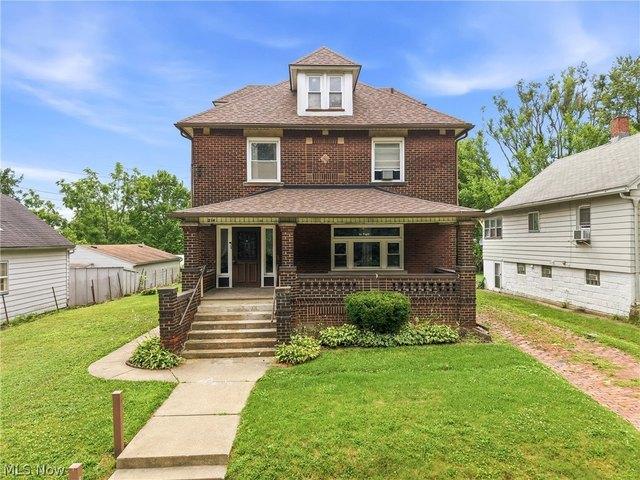 House for sale in Campbell, Ohio