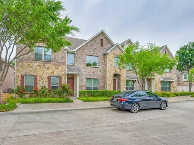 Townhouse for sale in Richardson, Texas