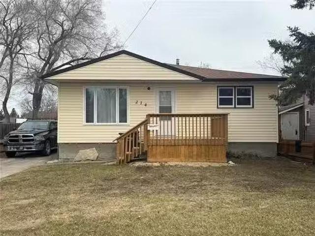 House for sale in Portage La Prairie, Manitoba