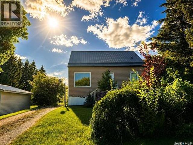 House for sale in Earl Grey, Saskatchewan