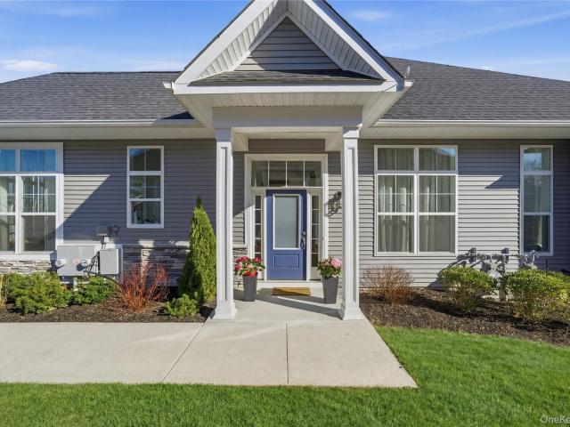Condo for sale in Centereach, New York