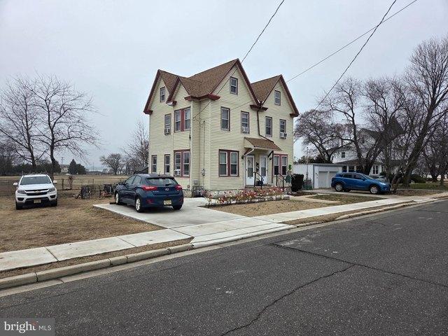 House for sale in Paulsboro, New Jersey