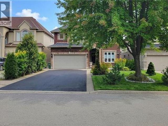House for sale in Ancaster, Ontario