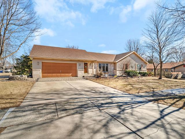 House for sale in Minooka, Illinois