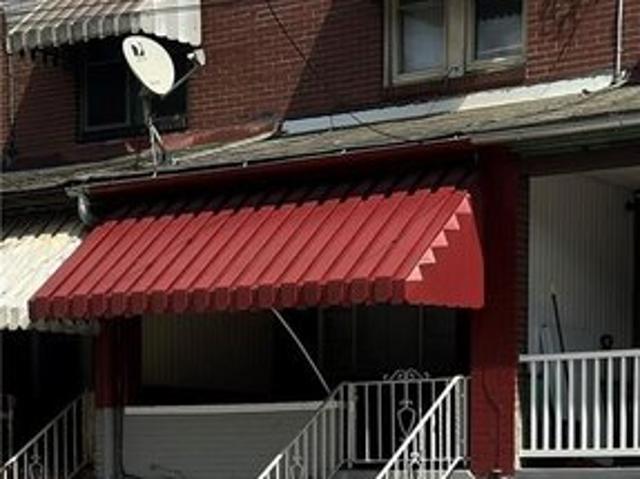 Townhouse for sale in Braddock, Pennsylvania