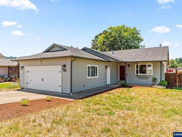 House for sale in Oregonia