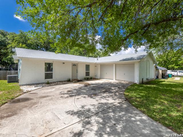 House for sale in Live Oak, Texas