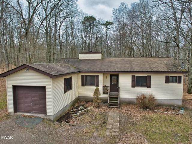 House for sale in Hawley, Pennsylvania