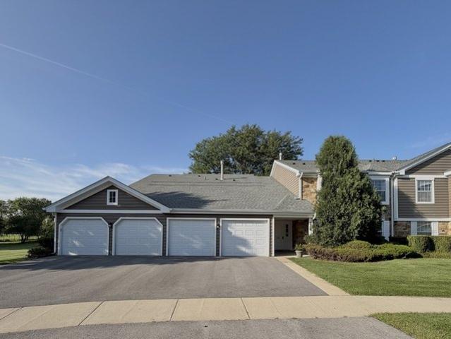 Condo for sale in Schaumburg, Illinois