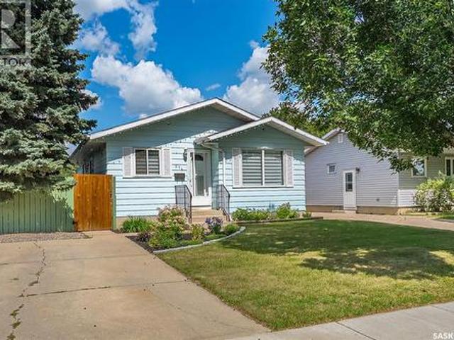 House for sale in Saskatoon, Saskatchewan