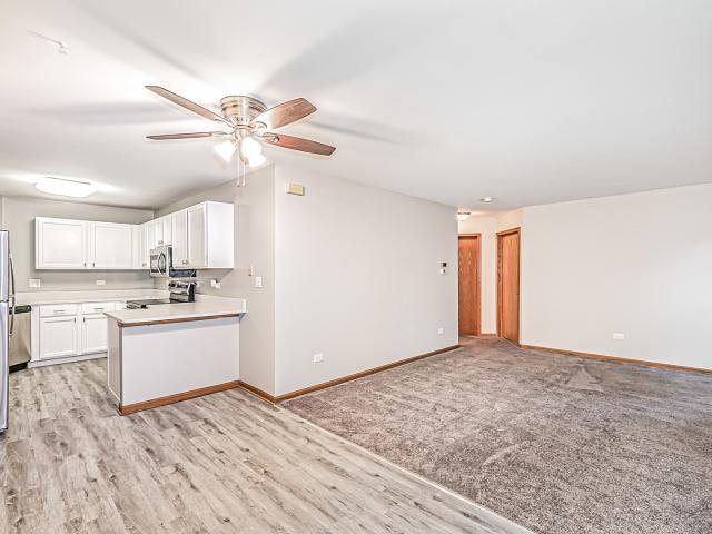 Townhouse for sale in Mount Prospect, Illinois