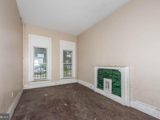 Townhouse for sale in Gibsonton, Maryland