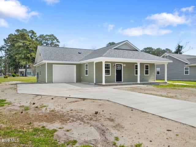 House for sale in Rose Hill, North Carolina
