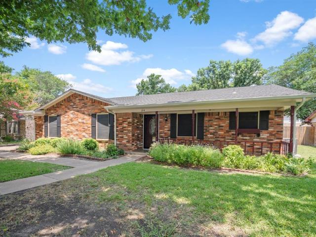 House for sale in Ellis, Texas