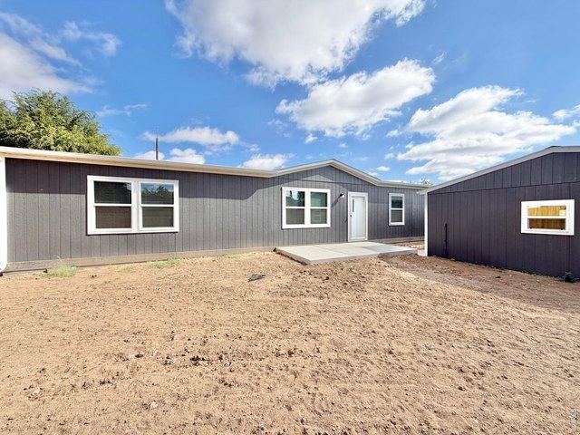 House for sale in Log Lane Village, Morgan County