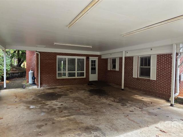 House for sale in Spruce Pine, North Carolina