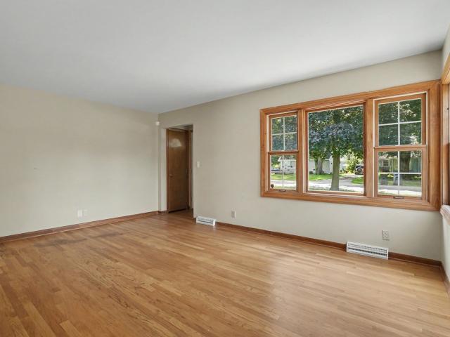 House for sale in Mchenry, Illinois