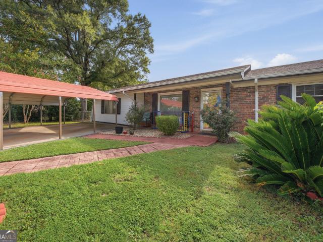 House for sale in Kathleen, Georgia
