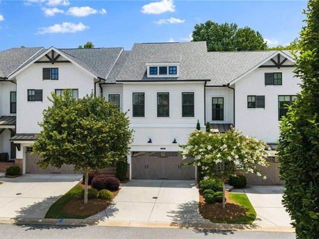 Townhouse for sale in Alpharetta, Georgia
