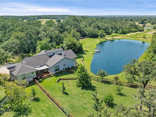 House for sale in Milam, Texas
