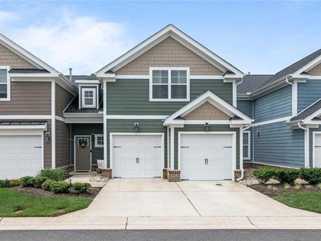 Townhouse for sale in Virginia