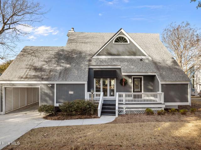 House for sale in Emerald Isle, North Carolina