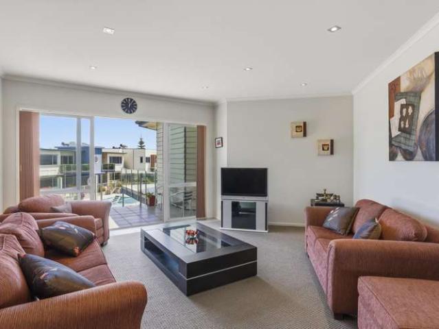Apartment for sale in Paraparaumu Beach, Wellington
