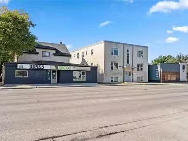 House for sale in East St. Paul, Manitoba