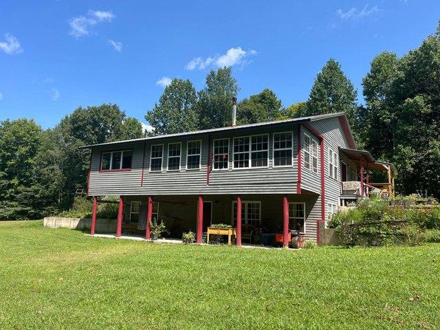 Farm for sale in Columbia, Adair County