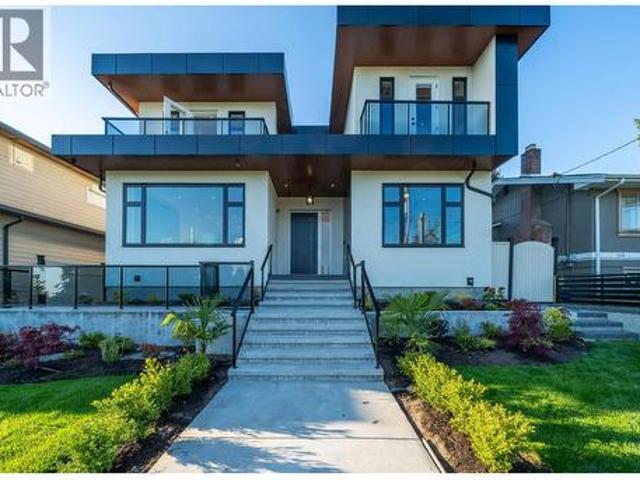 House for sale in North Vancouver, British Columbia