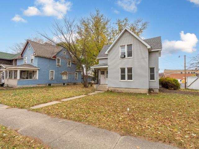 House for sale in Albert Lea, Freeborn County