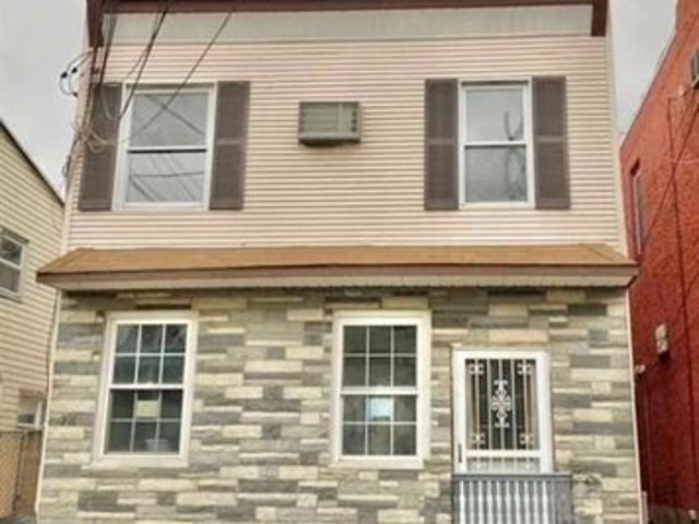 House for sale in Hudson, New Jersey