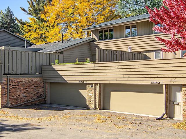 Townhouse for sale in New Brighton, Ramsey County