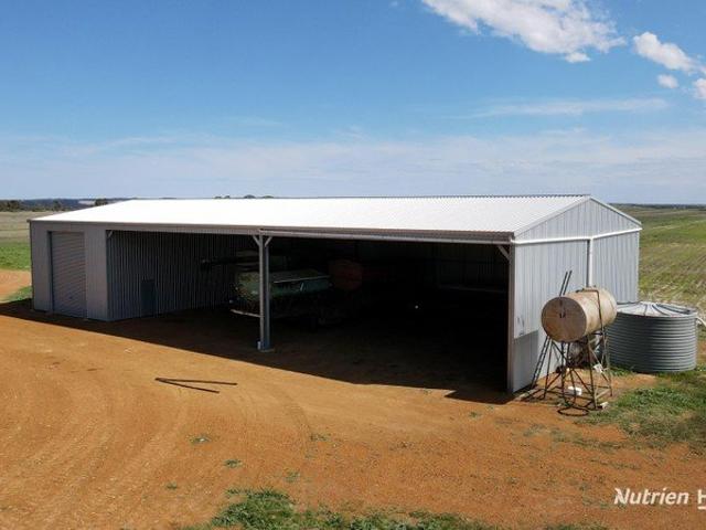 Cottage for sale in Monjingup, Western Australia