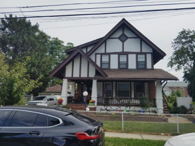 House for sale in Queens County, New York